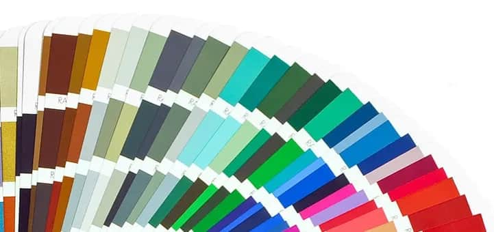 Jaki kolor rolet do białych okien? Odkryj najlepsze połączenia kolorystyczne