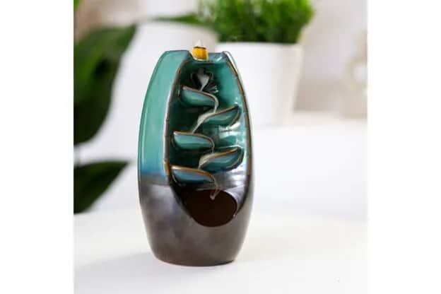 Jak używać kominka zapachowego wodospad, aby uniknąć problemów?