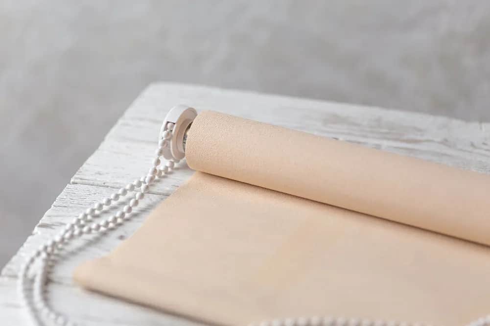 Ile kosztują rolety wewnętrzne? Ceny, które mogą Cię zaskoczyć